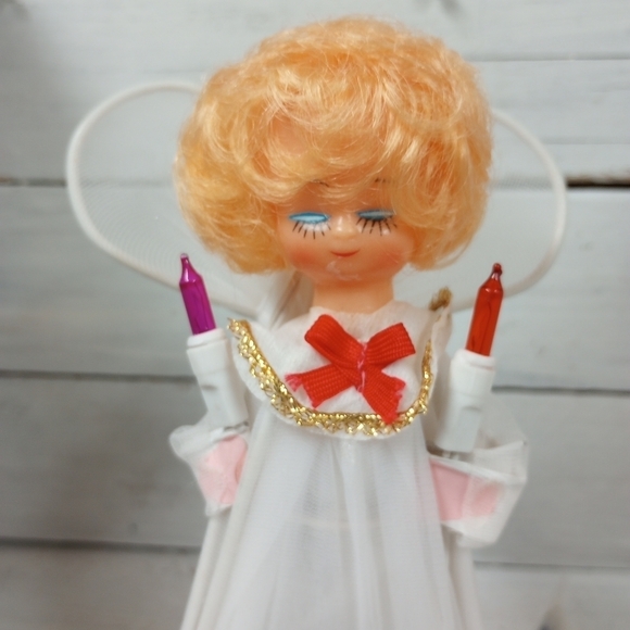 Vintage Kitschy Lighted Angel Christmas Holiday Tree Topper, Working. - Picture 2 of 11